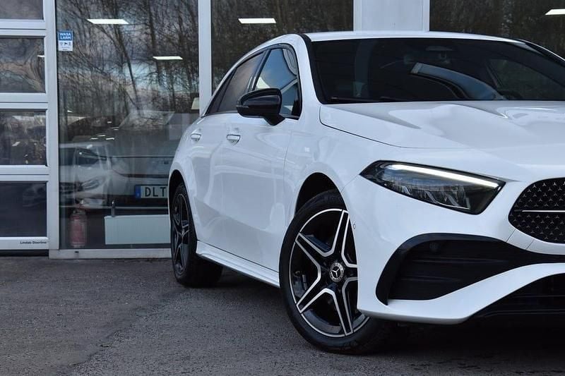 Begagnad Mercedes A250 AMG 218 HK (160 kW) 2023 Vit