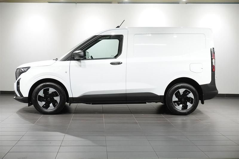 Ny Ford E-Transit 2026 Vit Van