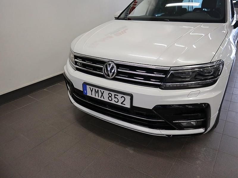Begagnad VW Tiguan Sport 239 HK (175 kW) 2017 Vit SUV