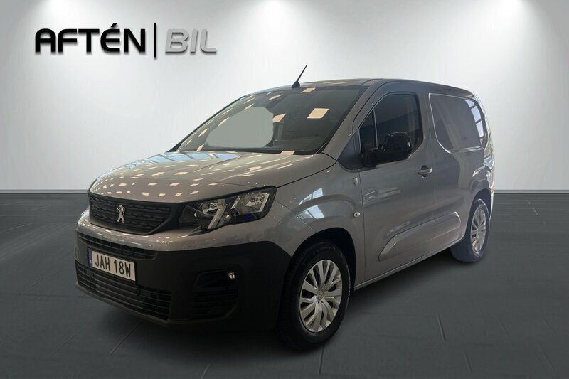 Grå Begagnad 2021 Peugeot E-Partner Minibuss | 249 900 kr (Lite dyr) - Bild 1/4