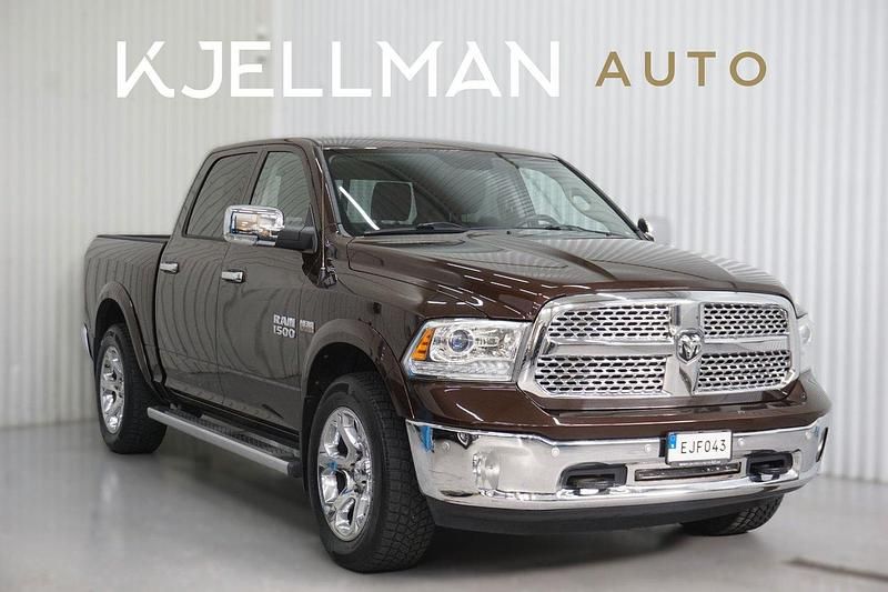 Mörkbrun (brun) Begagnad 2014 Dodge Ram SE Pickup | 289 900 kr (Superpris) - Bild 1/4