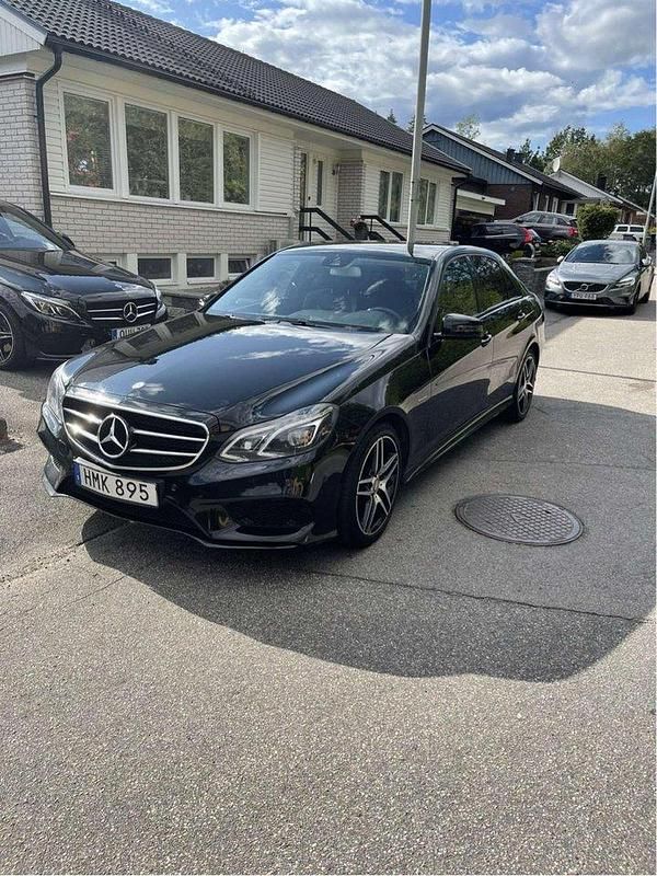 Begagnad 2016 Mercedes E250 AMG Sedan | 139 000 kr (Dyr) - Bild 1/4
