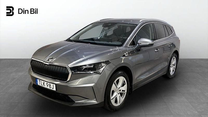 Grå Begagnad 2022 Skoda Enyaq iV SUV | 349 000 kr (Marknadspris) - Bild 1/4