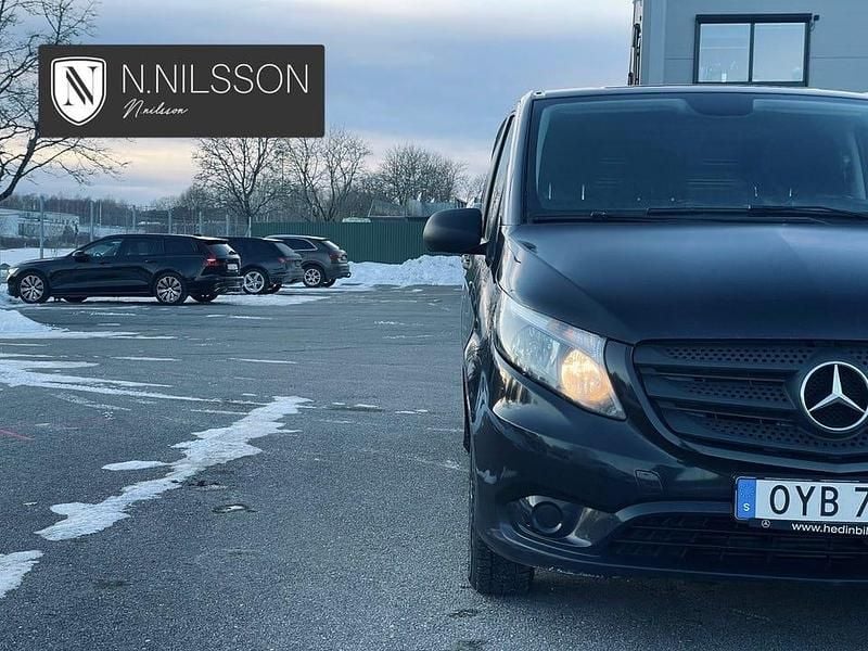 Begagnad Mercedes Vito 136 HK (100 kW) 2017 Svart Van