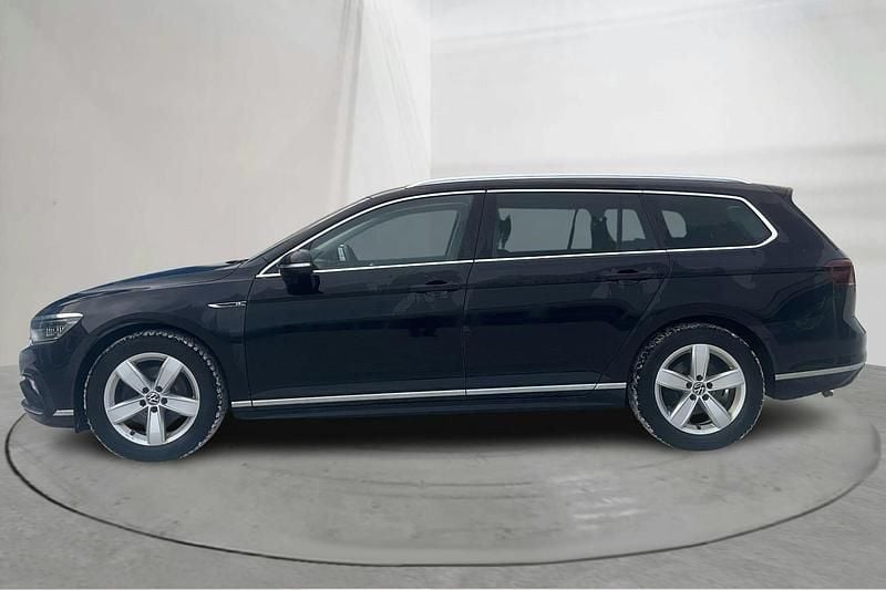 Begagnad VW Passat GT 200 HK (147 kW) 2022 Svart Kombi