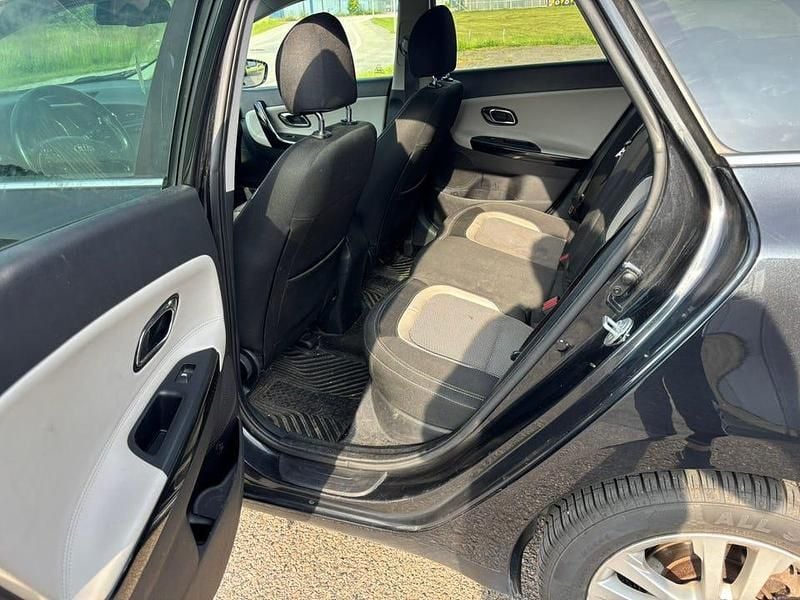 Begagnad Kia Ceed Sportswagon 128 HK (94 kW) 2014 Kombi