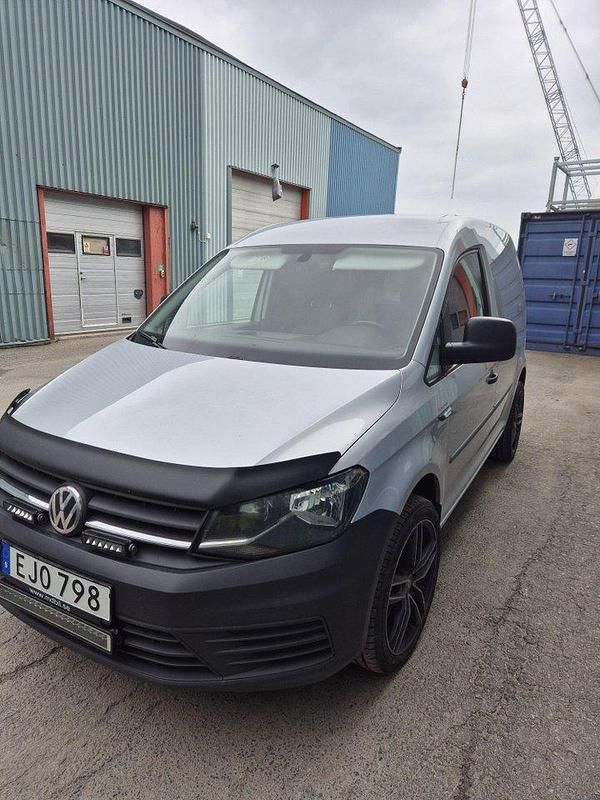 Silver Begagnad 2017 VW Caddy Minibuss | 75 000 kr (Marknadspris) - Bild 1/4