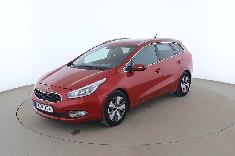 Röd Begagnad 2015 Kia Ceed Kombi | 95 000 kr (Marknadspris) - Bild 1/3