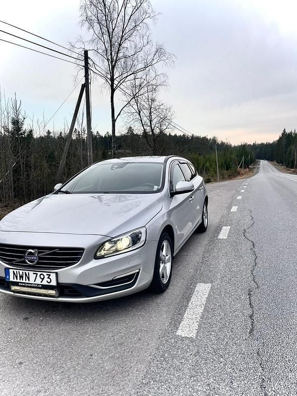 Begagnad Volvo V60 150 HK (110 kW) 2016 Kombi