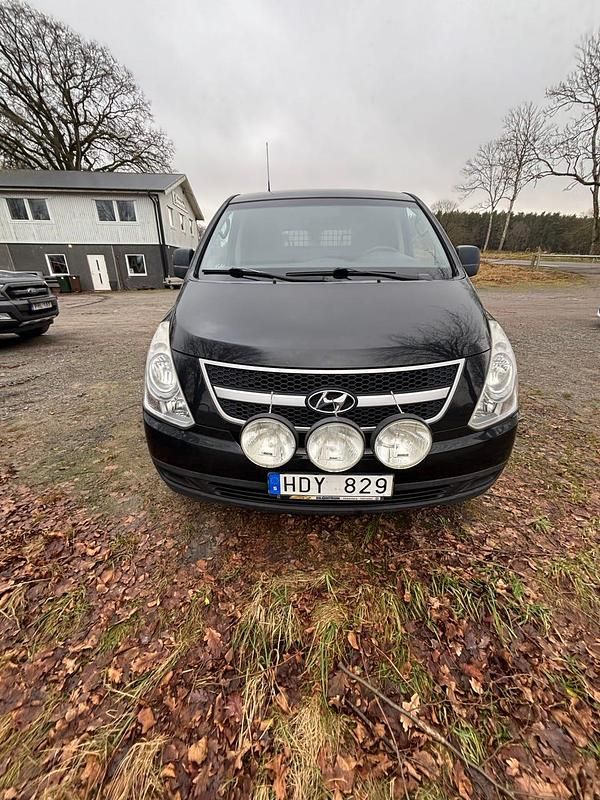 Begagnad Hyundai H-1 170 HK (125 kW) 2008 Minibuss