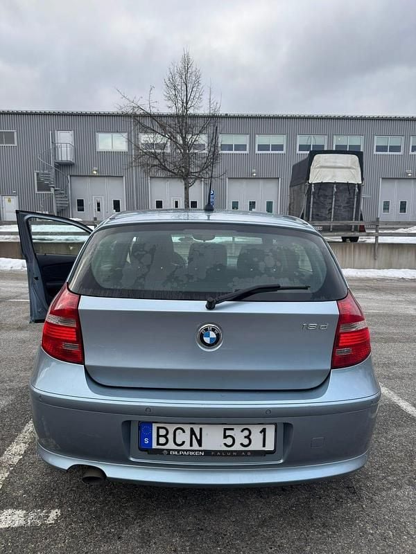 Begagnad BMW 118 143 HK (105 kW) 2011 Halvkombi