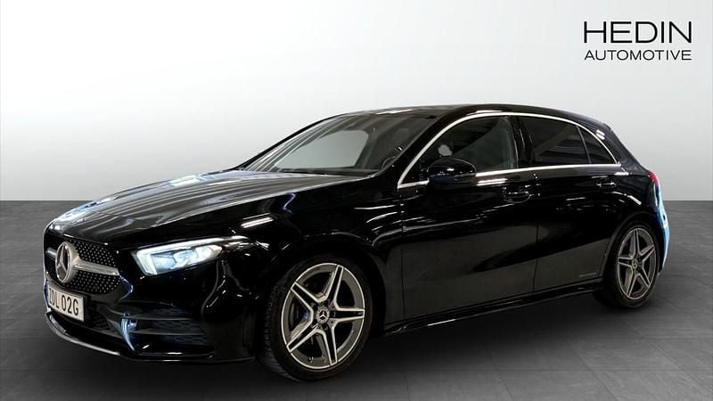 Svart (black) Begagnad 2019 Mercedes A200 AMG line Kombi | 259 000 kr (Marknadspris) - Bild 1/4