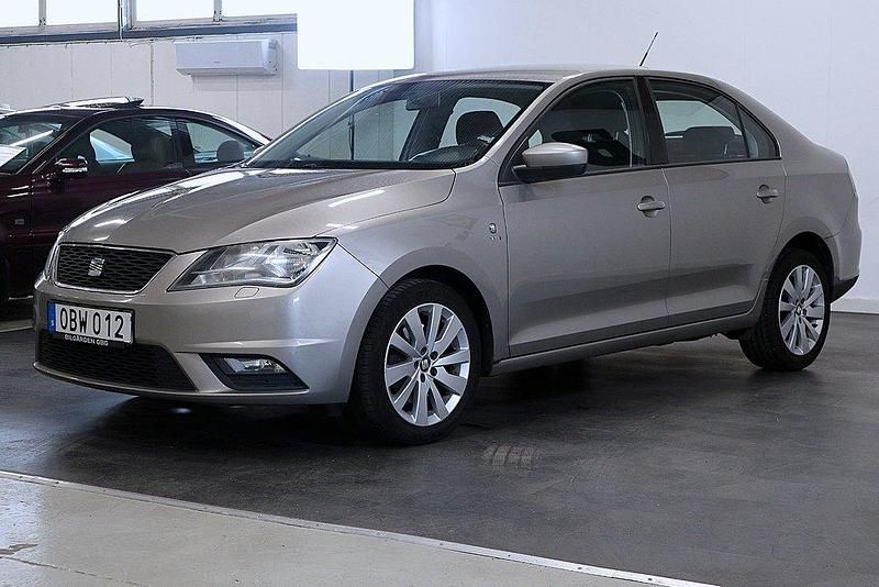 Begagnad Seat Toledo 105 HK (77 kW) 2013 Ljusbrun (brun) Halvkombi