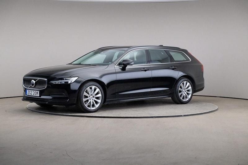 Svart Begagnad 2022 Volvo V90 Momentum Kombi | 285 000 kr (Superpris) - Bild 1/4