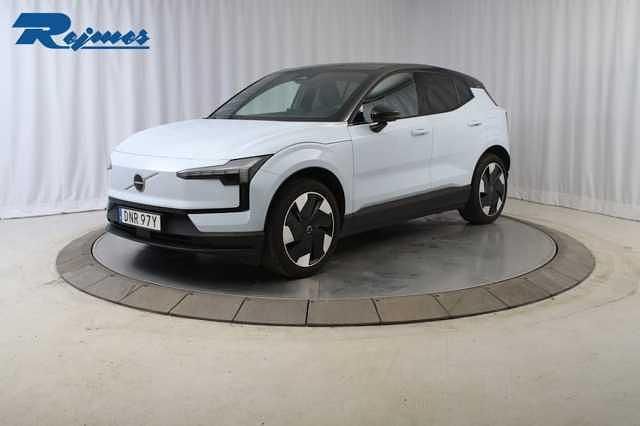 Blå Begagnad 2023 Volvo EX30 Single Motor Extended Range SUV | 349 900 kr (Marknadspris) - Bild 1/4