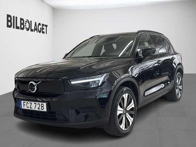 Svart Begagnad 2023 Volvo XC40 Core SUV | 309 800 kr - Bild 1/4