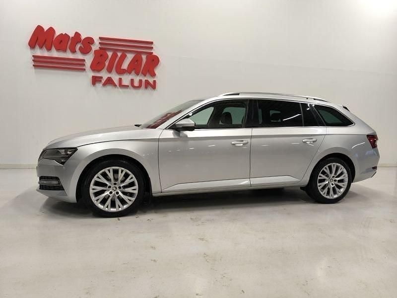 Begagnad Skoda Superb 190 HK (139 kW) 2019 Silver Kombi
