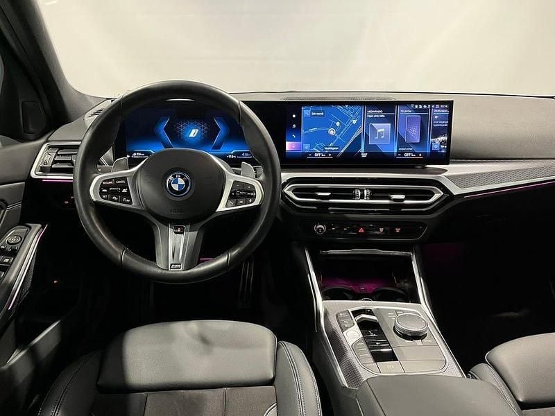 Begagnad BMW 330 M Sport 292 HK (214 kW) 2024 Blå Sedan