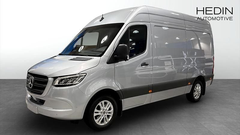 Begagnad Mercedes Sprinter 2026 Silver Van