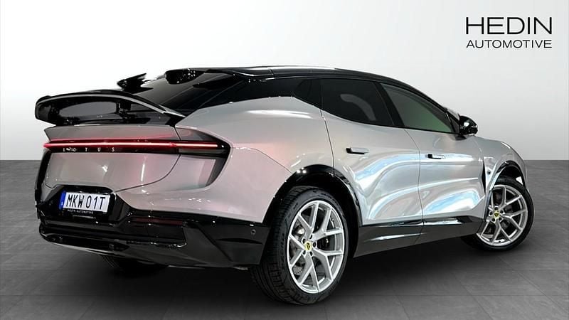 Begagnad Lotus Eletre 450 kW (612 HK) 2023 Grå (grey) SUV