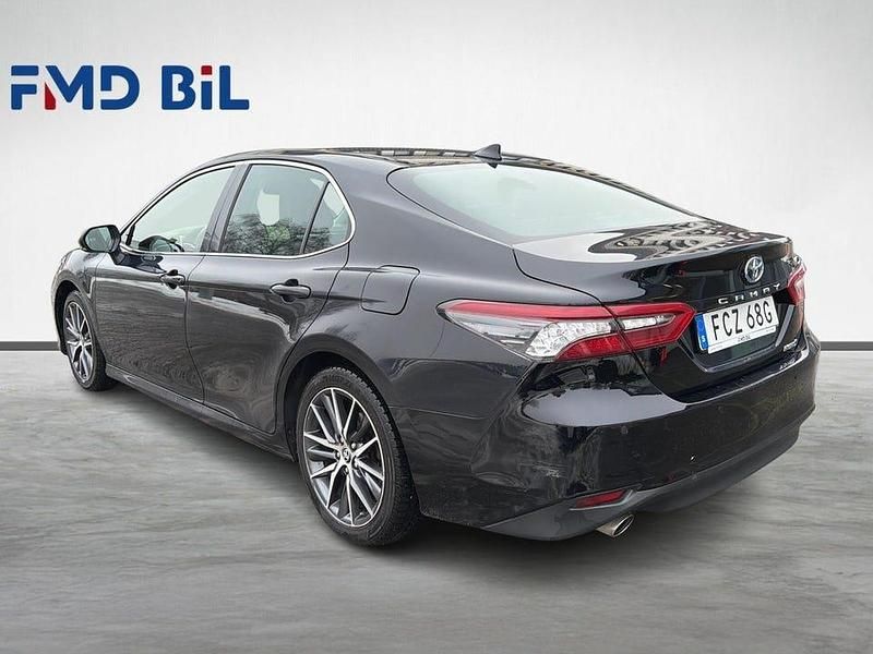 Begagnad Toyota Camry Hybrid Executive 218 HK (160 kW) 2021 Svart