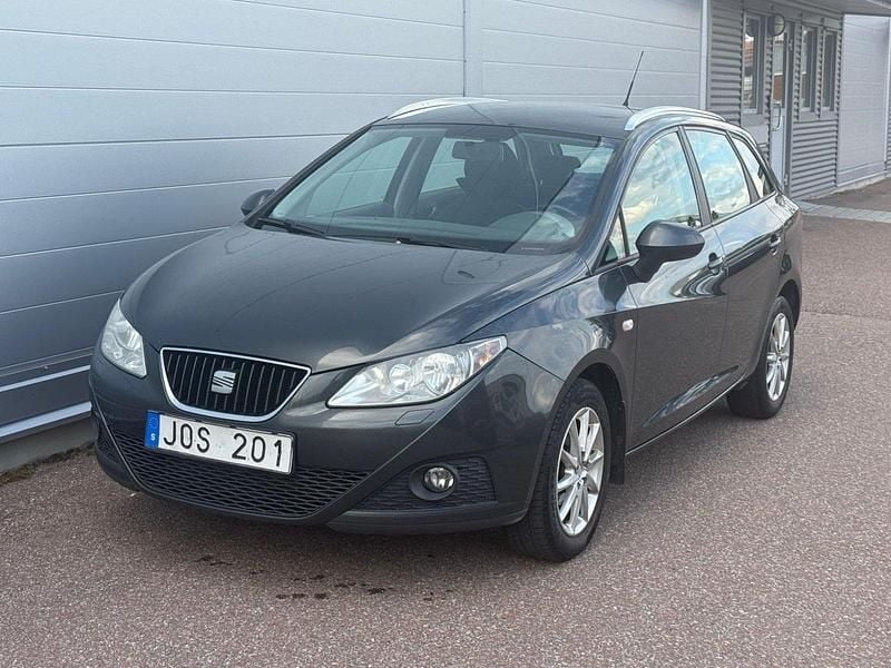 Mörkgrå Begagnad 2011 Seat Ibiza ST Style Kombi | 39 900 kr (Marknadspris) - Bild 1/4