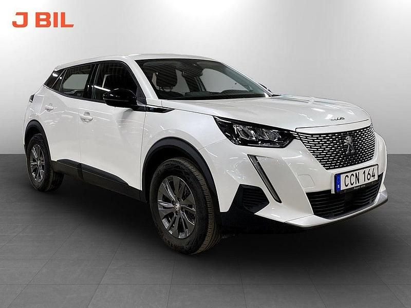 Begagnad Peugeot e-2008 Active 100 kW (136 HK) 2022 Vit SUV