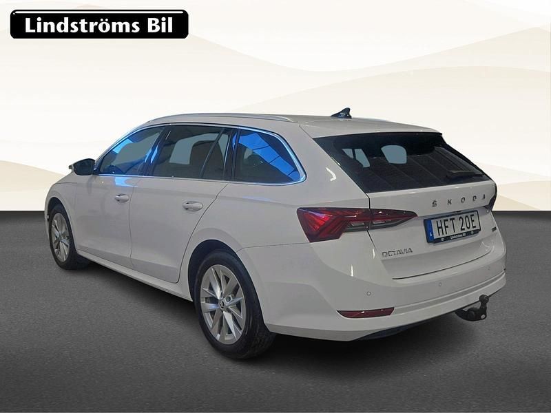 Begagnad Skoda Octavia 2024 Vit Kombi