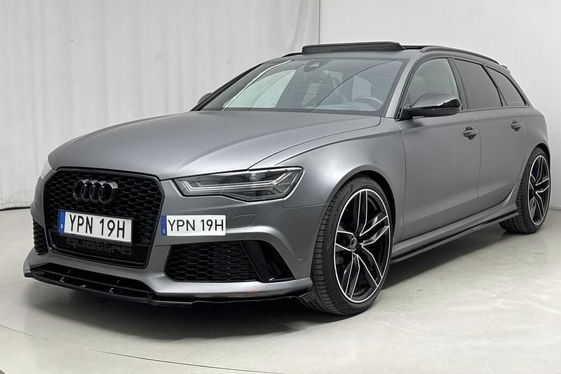 Grå Begagnad 2017 Audi RS6 Comfort Sedan | 589 000 kr (Marknadspris) - Bild 1/4