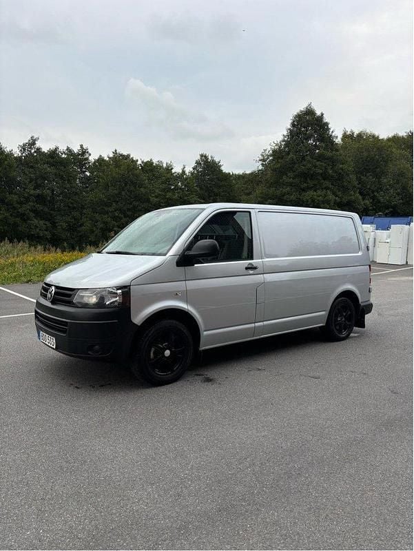 Silver Begagnad 2014 VW T5 Trendline Van | 79 000 kr - Bild 1/4
