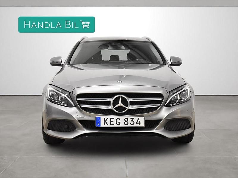 Begagnad Mercedes C220 Avantgarde 170 HK (125 kW) 2015 Silver Kombi