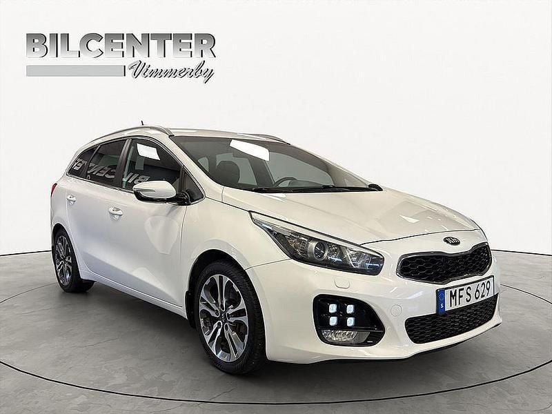 Vit Begagnad 2015 Kia Ceed GT-Line Kombi | 119 500 kr (Marknadspris) - Bild 1/4