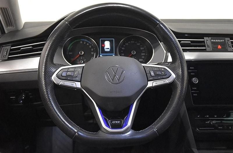 Begagnad VW Passat Executive 218 HK (160 kW) 2020 Vit Kombi