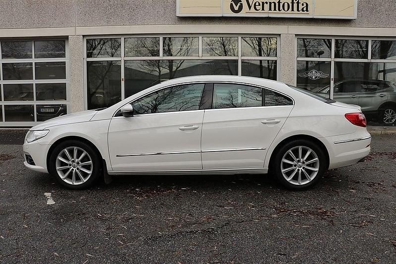 Begagnad VW Passat 170 HK (125 kW) 2011 Vit