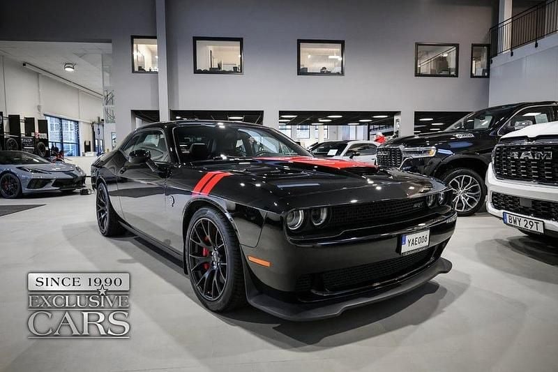 Svart Begagnad 2015 Dodge Challenger Sportkupé | 629 000 kr (Marknadspris) - Bild 1/4