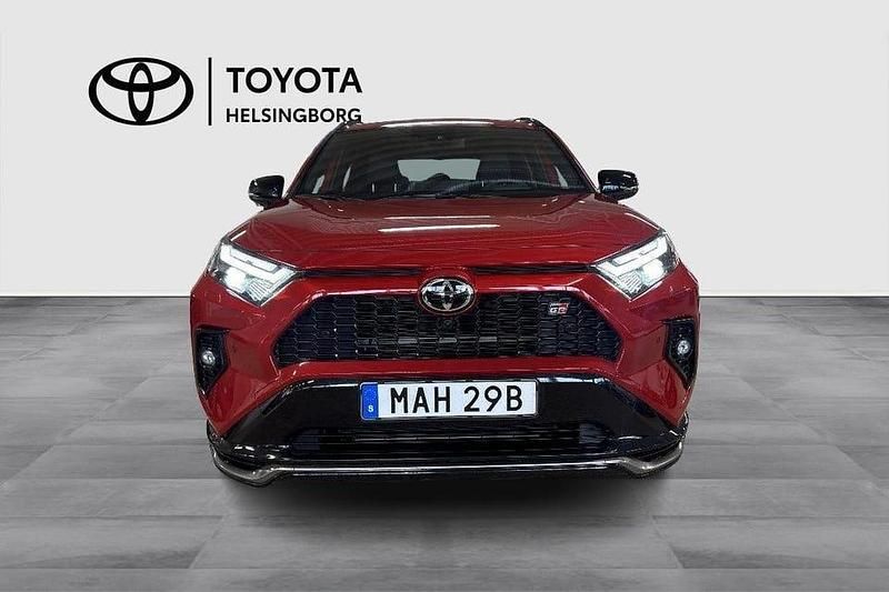 Begagnad Toyota RAV4 Sport 310 HK (228 kW) 2025 Röd