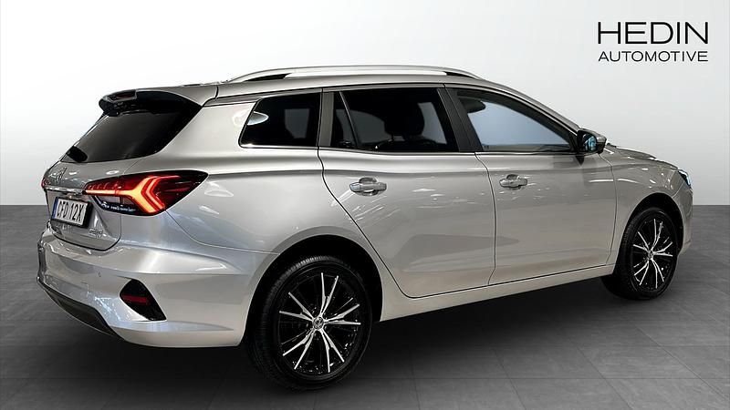 Begagnad MG MG5 EV Luxury 114 kW (156 HK) 2022 Grå Kombi