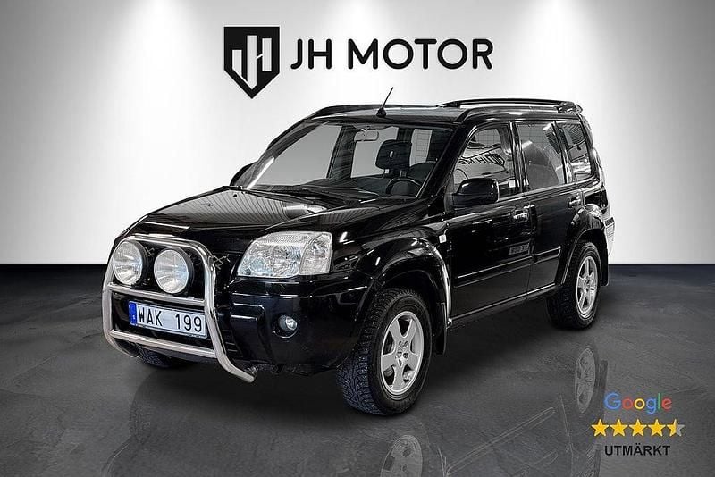 Svart Begagnad 2004 Nissan X-Trail SUV | 24 900 kr (Bra pris) - Bild 1/4