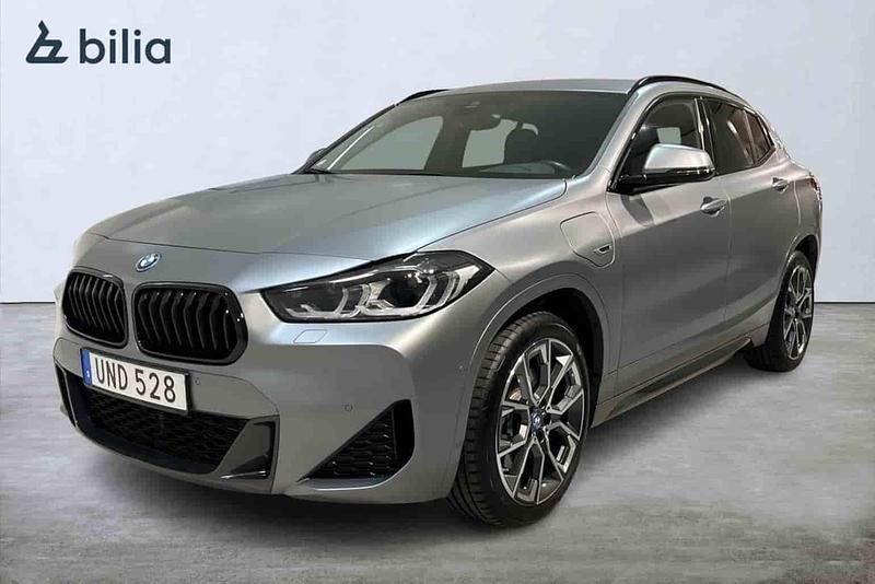 Grå Begagnad 2023 BMW X2 SUV | 348 900 kr - Bild 1/1