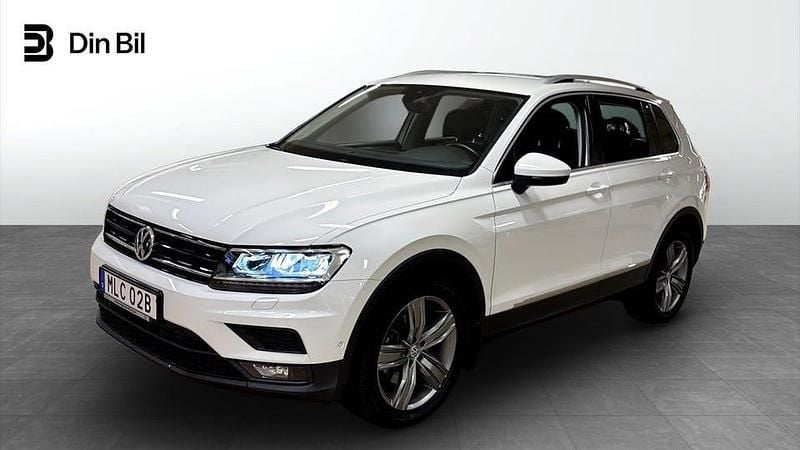 Vit Begagnad 2019 VW Tiguan SUV | 269 900 kr (Marknadspris) - Bild 1/4