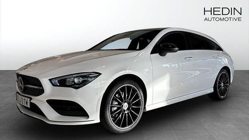 Vit Begagnad 2023 Mercedes CLA250 Shooting Brake AMG Kombi | 359 000 kr - Bild 1/4