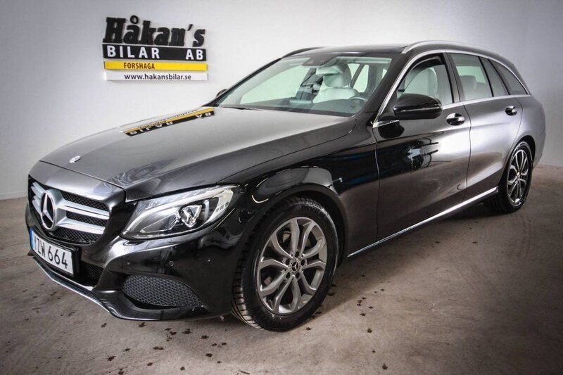 Svart Begagnad 2017 Mercedes C200 Avantgarde Kombi | 269 500 kr (Marknadspris) - Bild 1/4