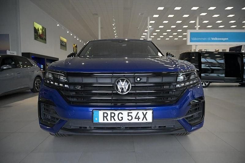Begagnad VW Touareg R 462 HK (339 kW) 2020 Mörkblå SUV