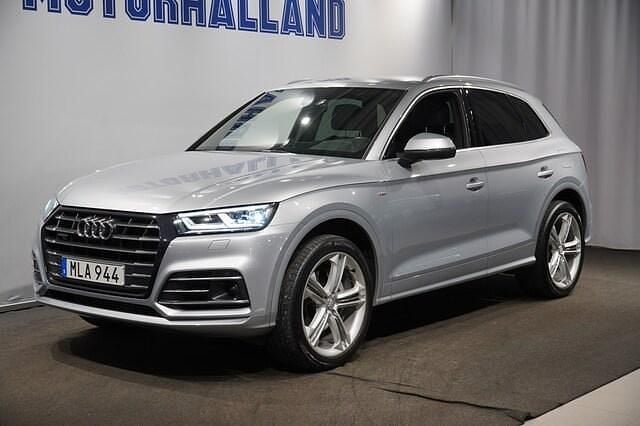 Begagnad Audi Q5 Competition 371 HK (272 kW) 2020 Silver SUV