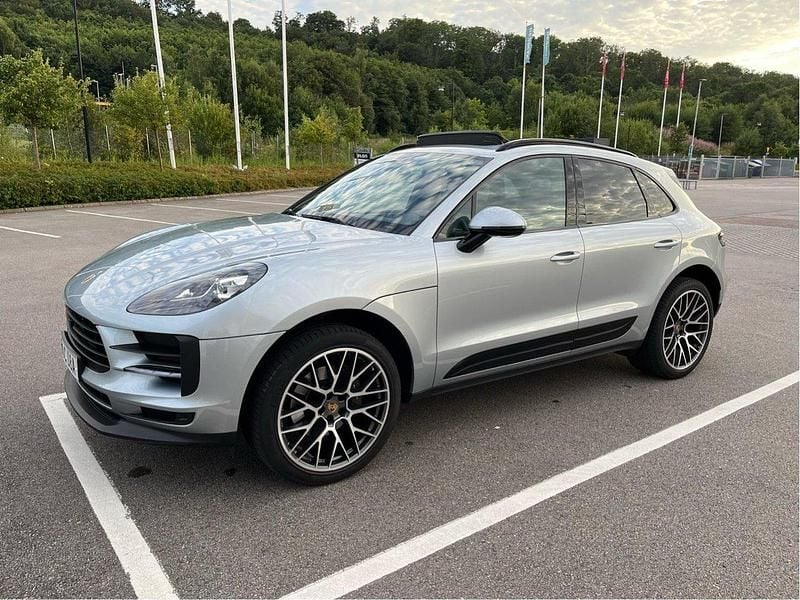 Silver Begagnad 2020 Porsche Macan SUV | 549 000 kr (Lite dyr) - Bild 1/4