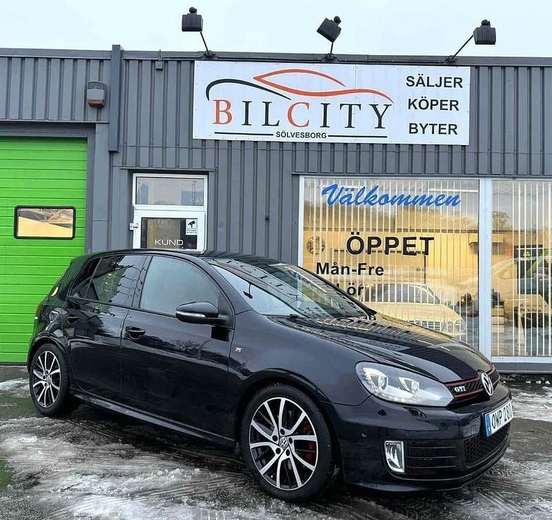 Begagnad VW Golf VII Edition 235 HK (172 kW) 2012 Svart