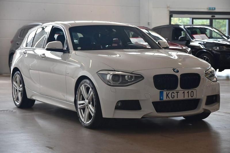 Begagnad BMW 116 M Sport 136 HK (100 kW) 2015 Vit Halvkombi