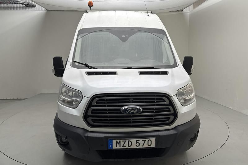 Begagnad Ford Transit 125 HK (91 kW) 2016 Vit Halvkombi