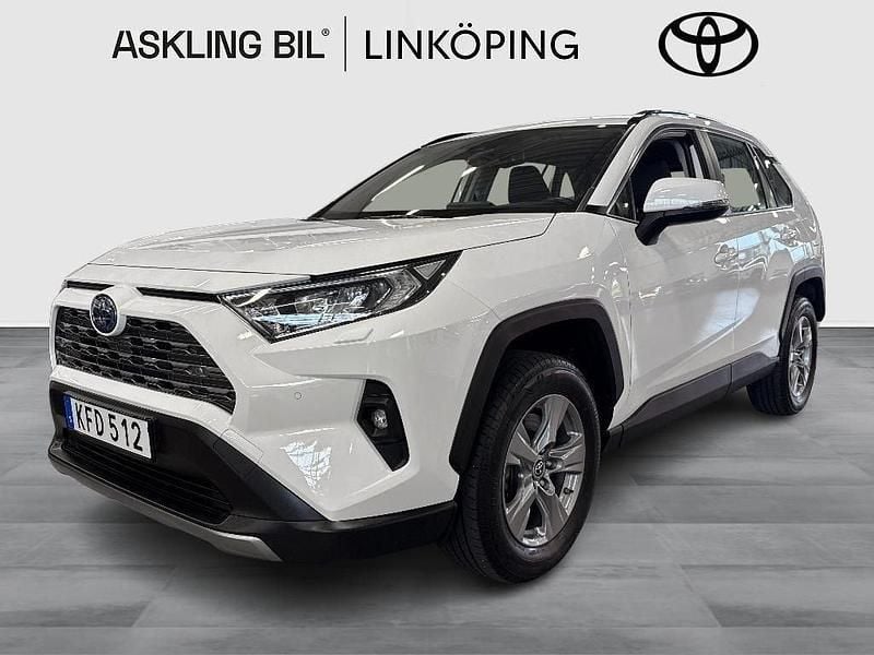 Vit Begagnad 2022 Toyota RAV4 Hybrid Active SUV | 359 000 kr (Marknadspris) - Bild 1/3
