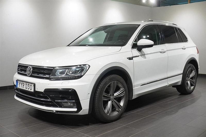 Vit Begagnad 2018 VW Tiguan Executive SUV | 229 800 kr (Marknadspris) - Bild 1/2